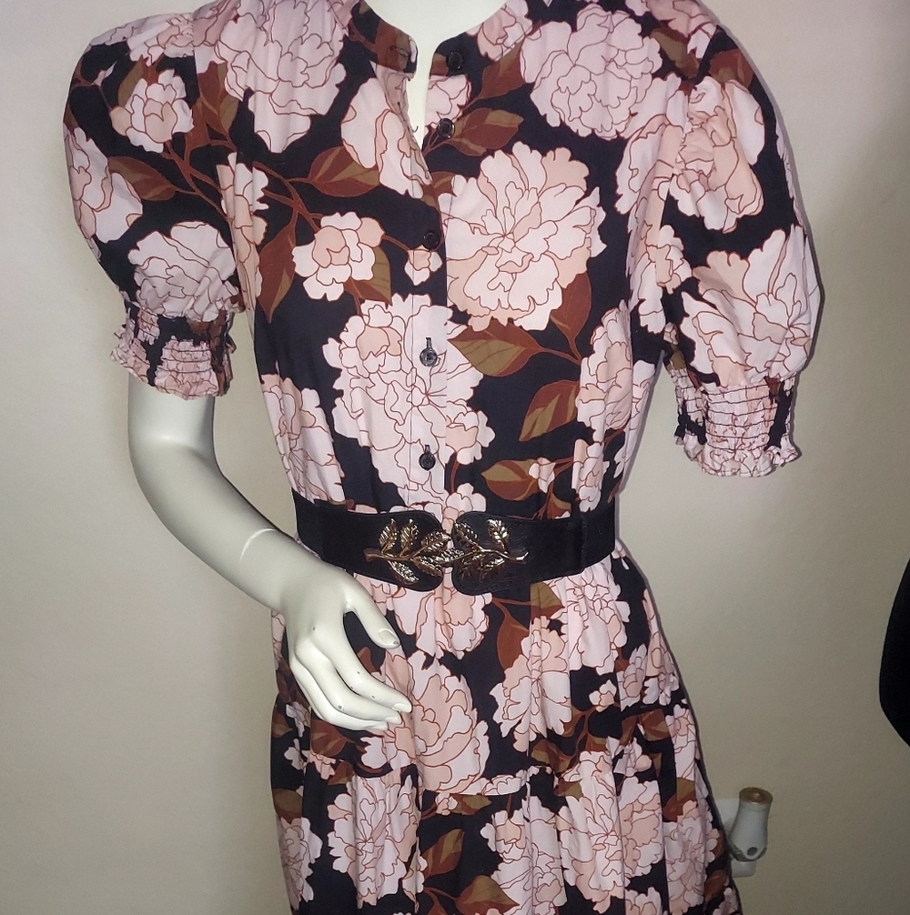 Pink  midi dress, perfect color, quarter sleeves. Just for you